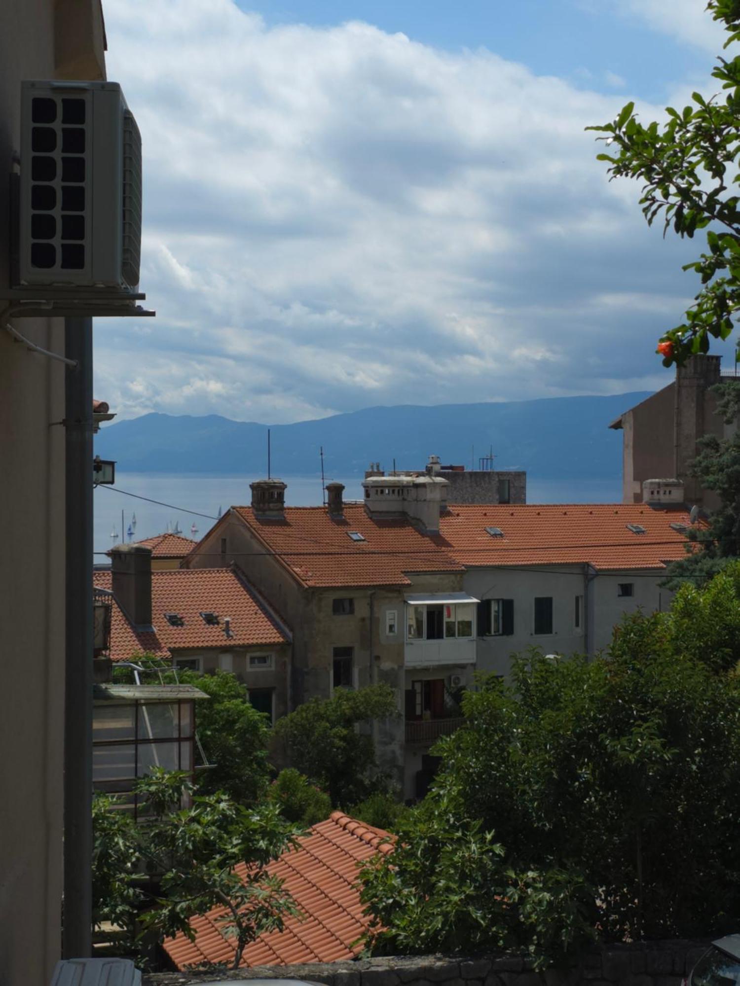 Darlea Apartman Rijeka Exteriör bild